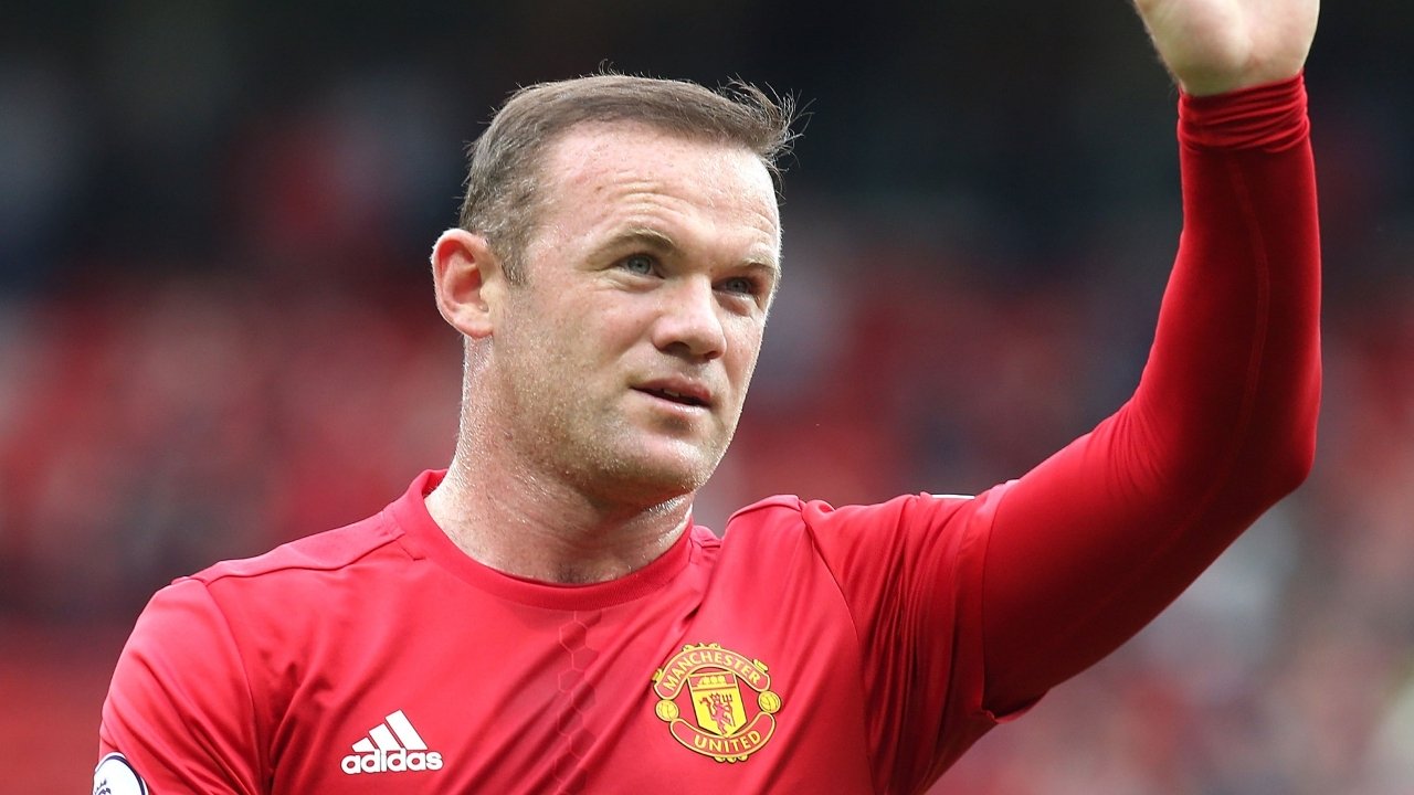 Wayne Rooney: Liverpool deserve title and Premier League ...